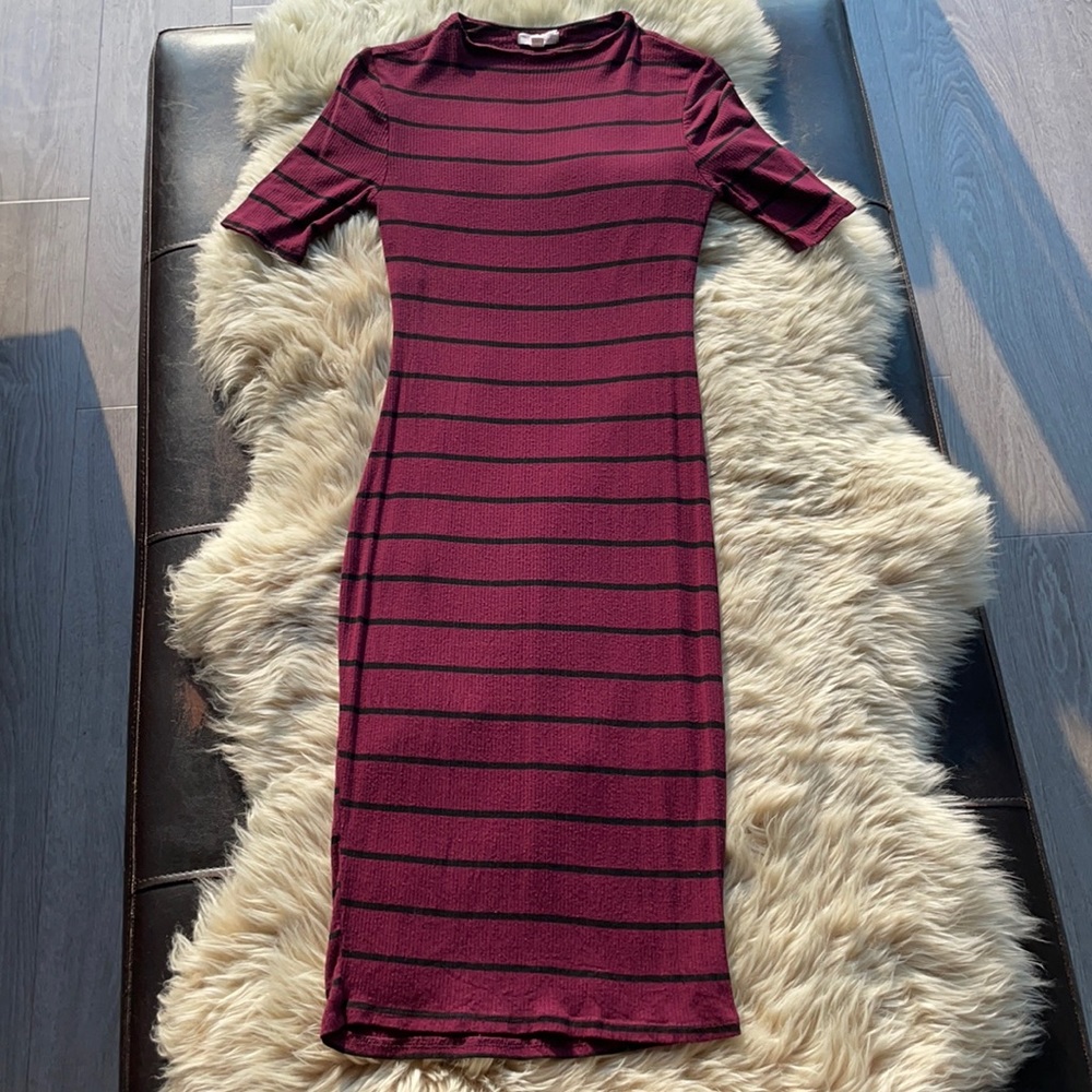 Burgundy Cotton/Spandex Midi Dress. Size M. AGACI.